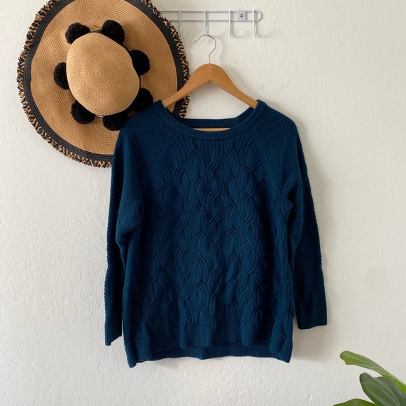✨ Cozy Sonoma Dark Teal Blue Cable Knit Sweater ✨